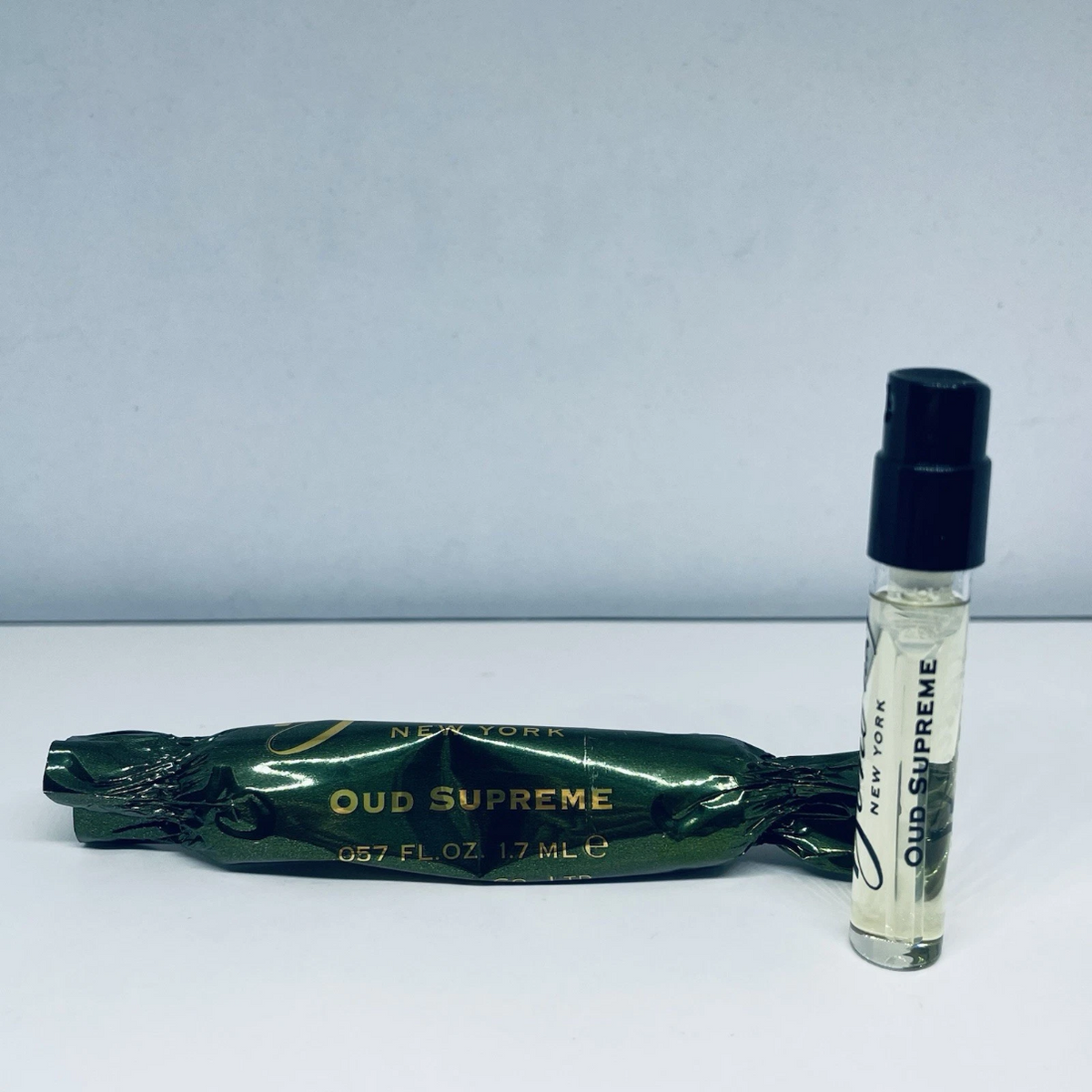 Bond No 9 Oud Supreme Eau de Parfum Sample Spray 1.7ml