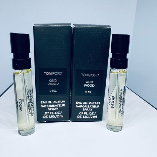 2 Tom Ford Oud Wood Eau de Parfum Sample Spray Vial 2ml / 0.07fl.oz New