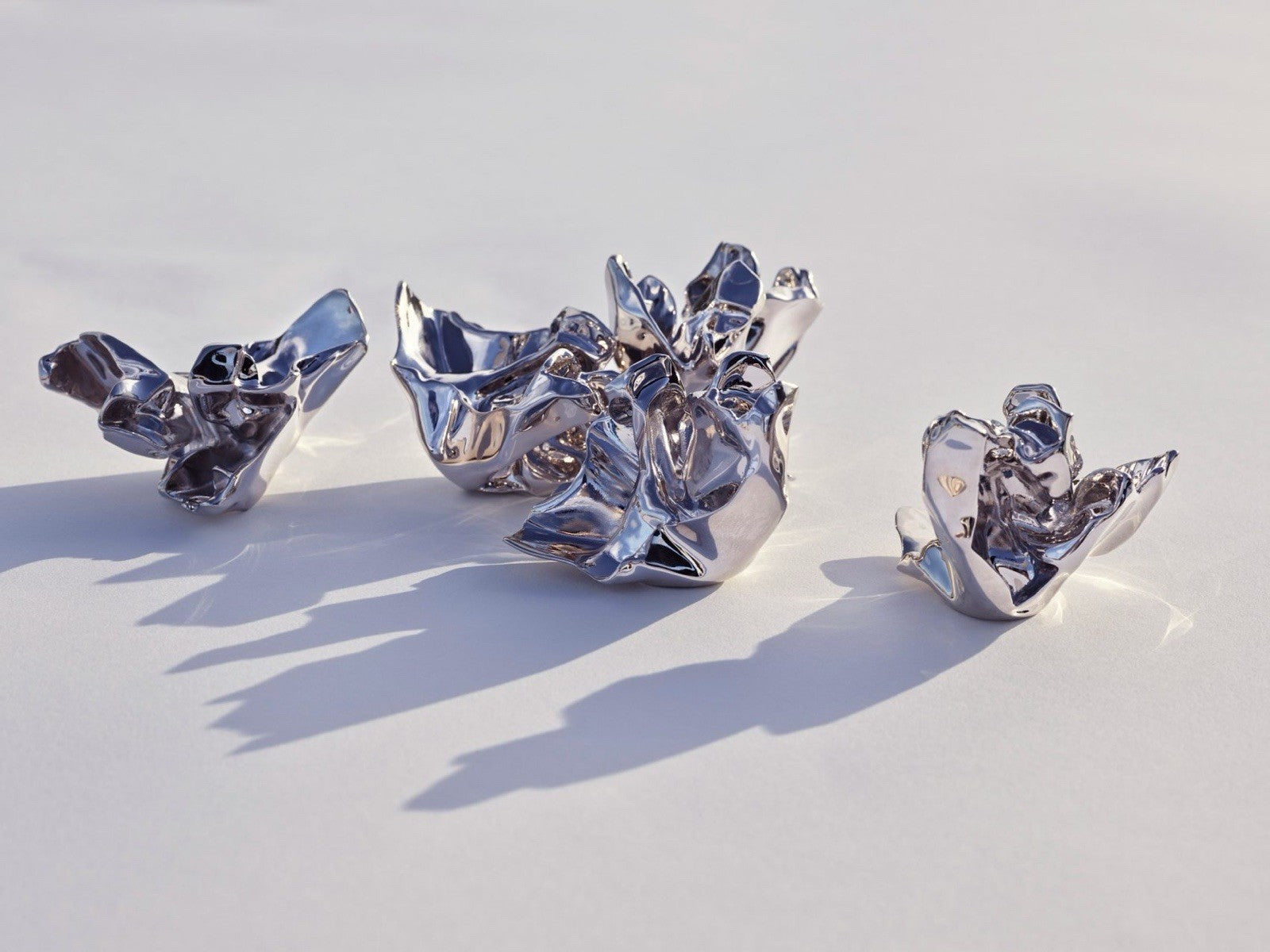 Louis Vuitton The flower aluminium shaped bottle caps